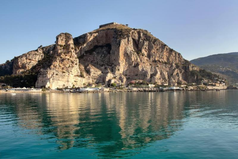 Casa Vitelli - Centro Storico A Due Passi Da Tutto Leilighet Terracina Eksteriør bilde